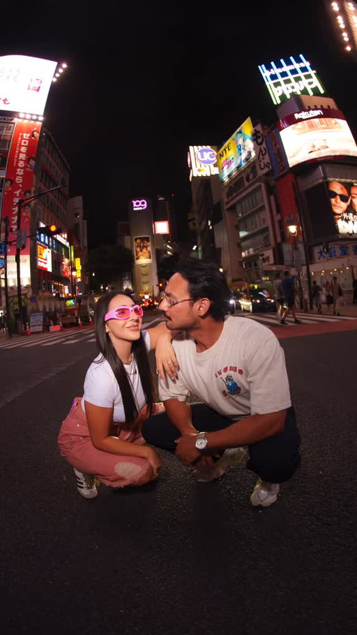 Sons in Shibuya 🎎🇯🇵
.
.
.
#japan #tokyo #travelcouple