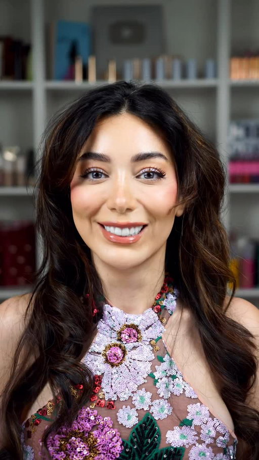 شوهر با کیفیتا! برای درس بعدی فالو کنید 🤣

Products used: 

Face serum by @danessa_myricks 

Foundation by @politesocietybeauty 

Brow pen and highlighter by @anastasiabeverlyhills 

Contour stick and bronzer by @toofaced 

Liquid blush by @narsissist 

Concealer by @tower28beauty 

Setting Powder by @guccibeauty 

Eyeshadow by @colourpopcosmetics 

Eyeliner by @kvdbeauty 

Mascara by @covergirl 

Lop liner by @morphebrushes 

Lipstick by @maccosmetics 

Lipgloss by @kosas 

Blush by @charlottetilbury 

Highlighter by @bobbibrown