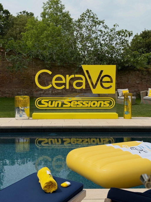 swipe for a look inside the CeraVe House of Sun ☀️👉

celebrating the launch of our new spf range - suncare you want to wear every day 🧴have you tried it yet? 

📍 next stop: @loveboxfestival ✨