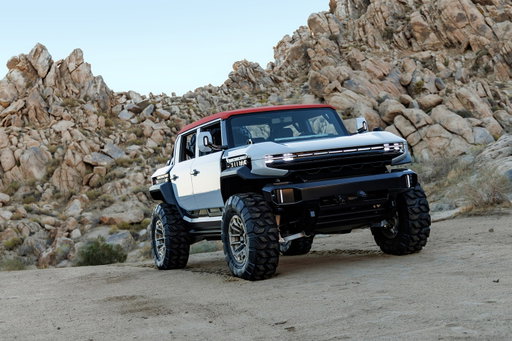 Introducing the GMC HUMMER X SUV concept. ​

A testbed for new technologies, new aesthetics, and new ways to build a community around adventure.​

​#GMCHUMMERX #GMDesign #ConceptDesign #ConceptCar​

Concept vehicle shown. Not available for purchase.

​