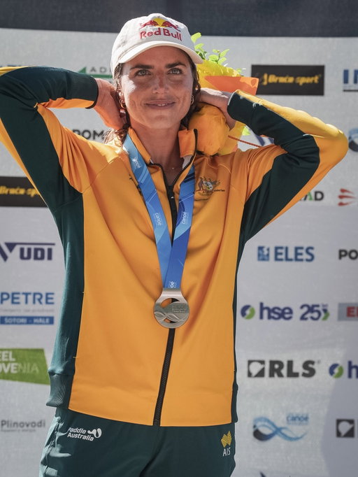 When silver feels like gold 🥹 proud of myself for this one. 

Battled this course all week, battled a wrist injury and wasn’t even sure I’d make it to the startline. 

Honestly, it was one of the most special days on the water, feeling the nerves, sitting in the start, dropping in for the final and feeling the satisfaction of putting down good runs. 

It was about finding belief and strength despite doubt and distraction. Today was about having a crack even if I didn’t feel 100%, and to get in race mode again. I was so happy to make the final, I wasn’t even thinking about the podium! What a bonus 🥹

So happy to be back. 
Thank you to everyone for the support! 

📷 @romain.bruneau