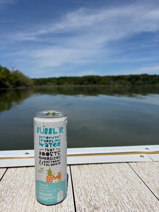 Excited to partner with @drinkbubblr to be part of the @drinkbubblrathlete team!!
#BUBBLR#BUBBLRLovr#bubbleswithBenefits