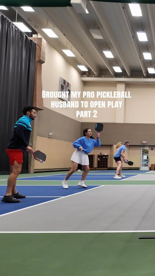 Part 2 of bringing my pro pickleball husband 
to open play @noekhlifpickleball 

Follow for Part 3 
Playing with my @wilsonpickleball Cadence 16mm 💪

#pickleball #pickleballwife #propickleball
#PPAtour #pickleballhumor