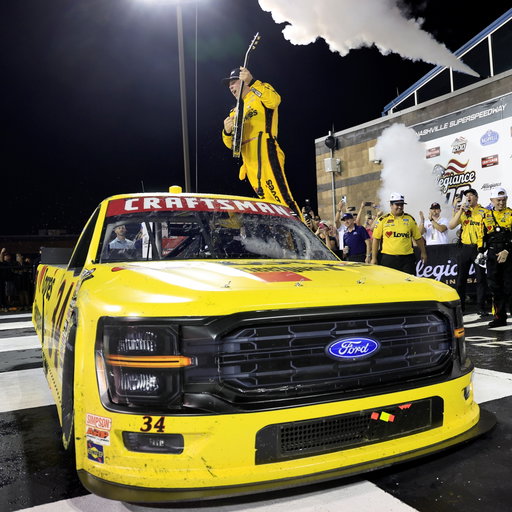 Victory in Nashville! @layneriggs99 goes two in a row with a win here in Music City 🎸

#AmericasRaceTeam🇺🇸 | #NASCAR
