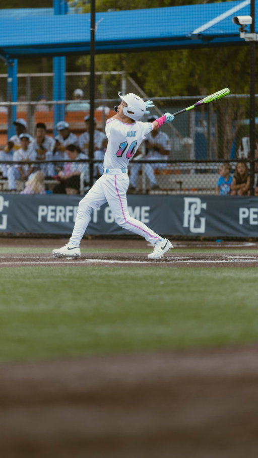 Back-to-back tanks to set the tone🥶🧊

@pbjthebaseballplayer has a home run in the last 2 games with the unreleased 2027 @demarini Zen🔥