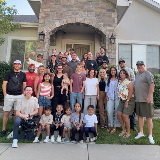 Another pre fight team dinner to celebrate another opportunity and all the hard work from so many people that help me through this journey. So grateful to all the people that go above and beyond to get me ready to scrap 🙏