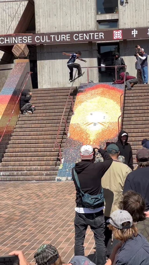 @julian_agliardi 🔥 @thrashermag China Banks last session SFCA 📹 @izzybusybones #RideTheBest