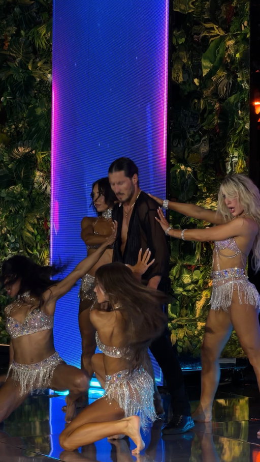 We could watch this performance all night 🔥 

The SI Swimsuit Runway Show is streaming on June 9th on @hulu & Hulu on @disneyplus 

#SISwim26 #SISwimRunway26