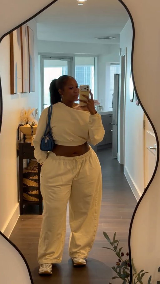 Call me crazy but I truly enjoy getting ready for the airport 🤍 comment “Routine” and I’ll send you the links to this entire routine 
https://liketk.it/6eCCF