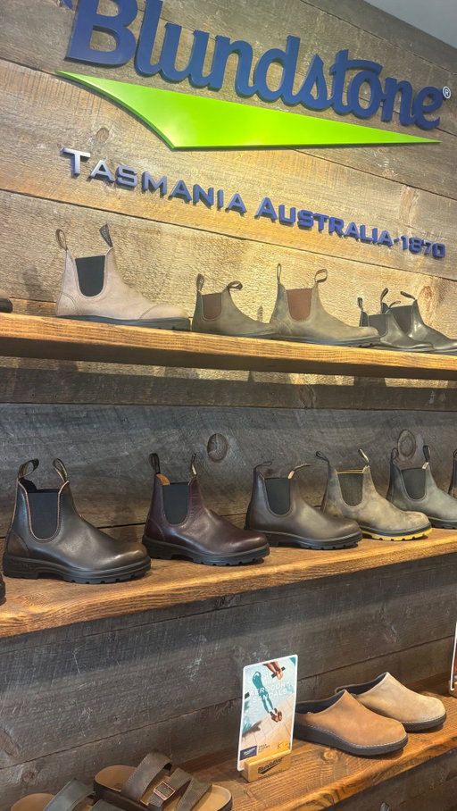 A much needed shoe refresh on Newbury Street at @blundstoneusa 🥾

It was a blast out the new styles available for spring (including sandals, clogs, and the lighter weight Aeorcork line) and replace my current pair of very well-loved boots. I seriously think I tried on half the store to narrow in on my next pick— thanks to the Blundstones team for having me in!

.
.
.
newbury street, Chelsea boot, blundstones boots, summer sandals, New England summer style #blundstone #newburystreet #backbay