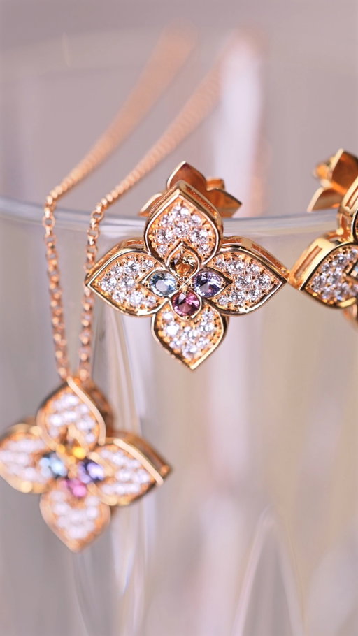 A celebration of color, brilliance, and Italian artistry.

The Roberto Coin Venetian Princess Carnival collection brings together radiant diamonds, vibrant rubellites, and timeless 18K yellow gold craftsmanship. From the bold flower stud earrings to the captivating floral necklace, every detail is designed to celebrate femininity, color, and sophistication.

A little sparkle, a little romance, and a whole lot of statement energy. 

#RobertoCoin #VenetianPrincess  #FineJewelry #GemOro