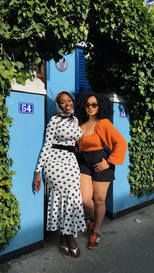 I don’t know about yall but if I look this good at 50 then what’s the issue?! 😍🤭 @mamayets you are only getting hotter & hotter! 🤷🏽‍♀️🔥

@adidas @adidasuk 

#beauty #confidence #aging #womenover40 #womenover50