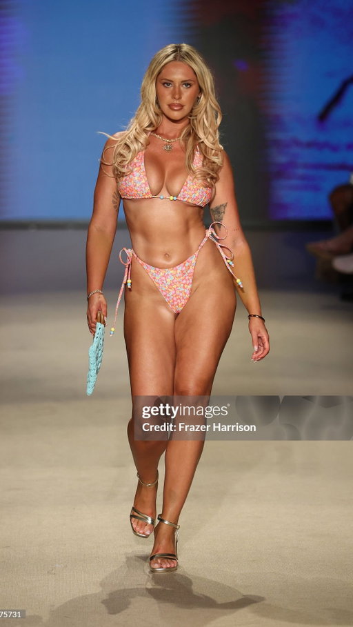My first runway show ever and words can’t describe the feeling 😭🥹 screaming, crying, throwing up !! This is for all of the girls who ever thought they weren’t good enough, who were told by people that they weren’t enough, who constantly compared and constantly picked themselves apart. We did it !!! We are and always were enough 🥹 This is for you 🤍🤍🤍🤍