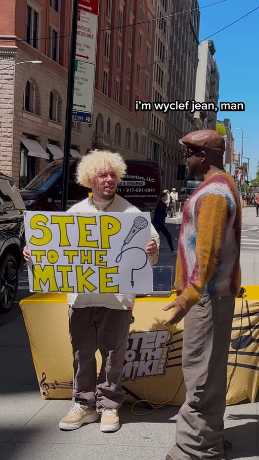 @wyclefjean really pulled up and blessed the whole sidewalk with a concert 🏙️😭