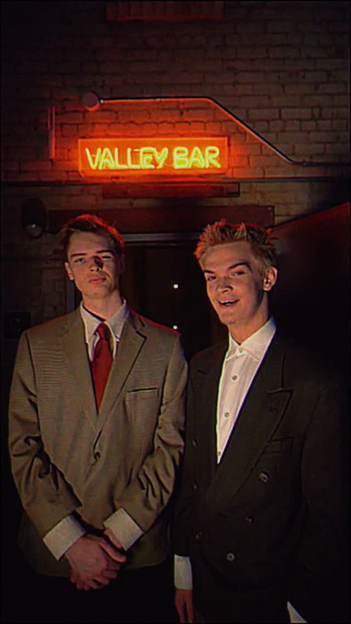 Should we start a podcast called Plug Talk? We hitting ts live June 26 @valleybar pullap. #plugwalk #croonwalk #viralvideo