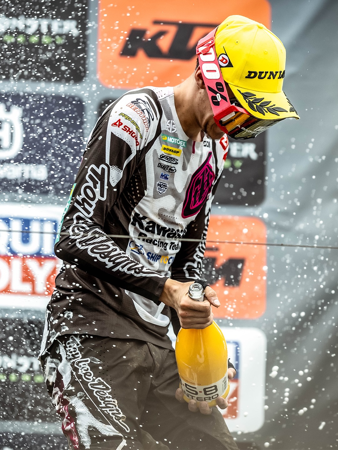 A moment years in the making.

The first Grand Prix victory of a young career. The reward for believing, building, and never backing down. Proud to be part of the journey @Mathis_Valin 🤝