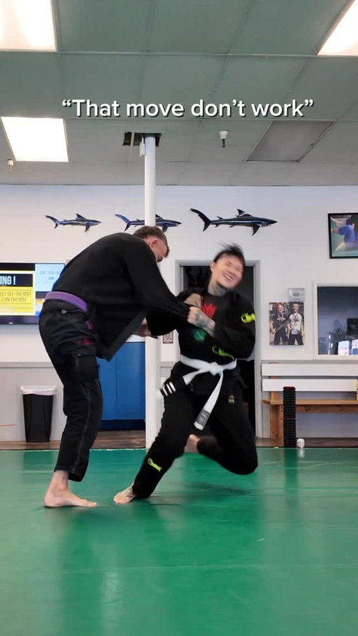 I’ve never attempted any judo before but I had to try and hit it after seeing my girl @jazzijessica - she is incredibly inspiring! 🥋 
.
.
#bjj #brazilianjiujítsu #judo #jiujitsu #bjjgirls