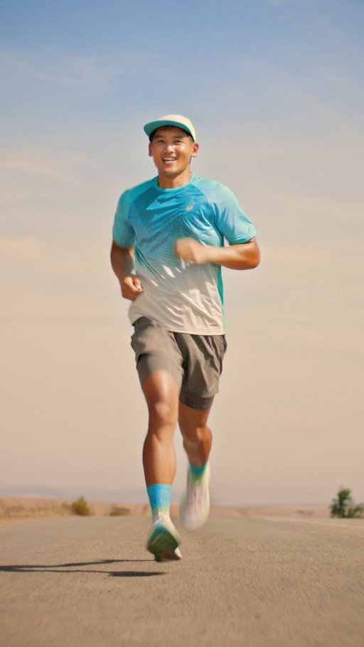 The new #GELKAYANO 33 shoe: more stability to move body and mind. #MoveYourBodyMoveYourMind #SoundMindSoundBody