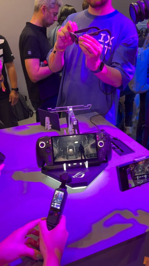The new Xbox ROG Ally X20 with an OLED display & TMR thumbsticks!