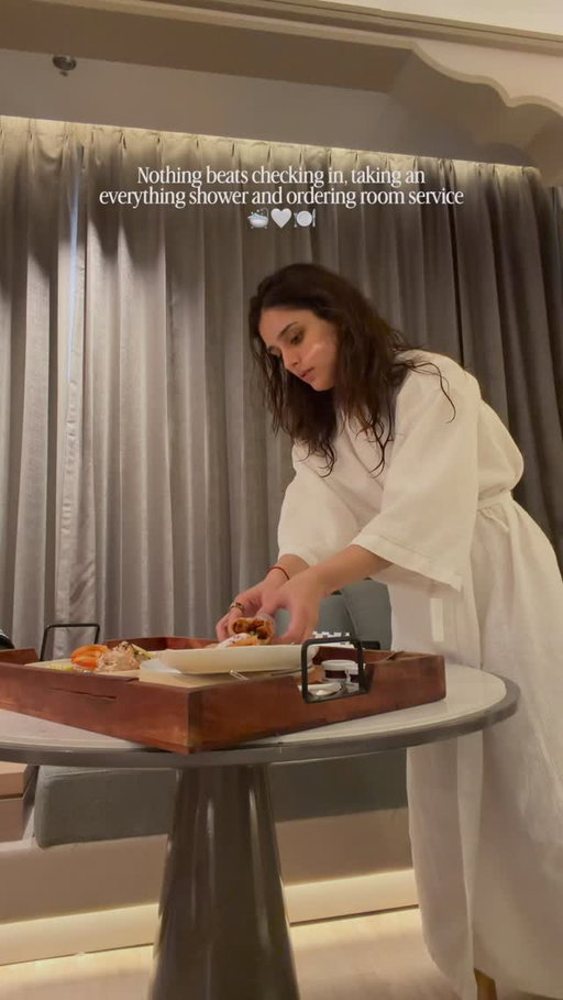 Top tier tbh ✨🫧🍴

#roomservice #everythingshower #girltherapy #calmnervoussystem #eatwithme