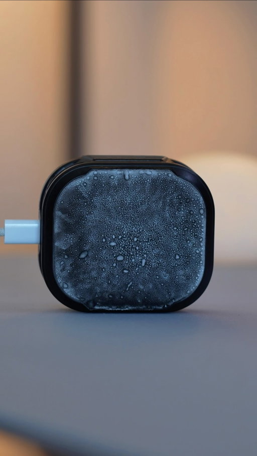 This phone cooler gets to -25°C 🤯 Would you use this on your phone? 

The REDMAGIC Cryo Cooler 8 Pro keeps your phone cool as it heats up while playing games! It can magnetically attach to the back, or you can buy the optional clip. Even touching it with my fingers, I can feel the coolness instantly. This cooler can chill devices down to -25 °C. So if you are worried your phone will overheat, this cooler will definitely help!

#REDMAGIC #REDMAGICCooler8Pro
