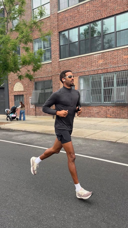 #ad 100 hours of sweat + odor protection 🤯⏳ 
.
@Gillette Clinical Antiperspirant goes on clear and works as hard as I do! 🏃🏾💨 
.
The longer the miles get.. the more every part of your routine matters 🙌🏾 #GilletteDeoPartner