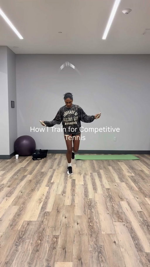 Daily deposit 🏋🏽‍♀️
•
•
•
#tennis #gymmotivation #explore #tennislife #tennisplayer