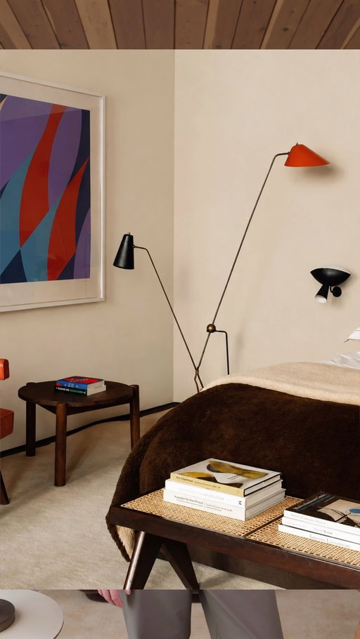 Tone it down with something brown—A little trick we swear by when it comes to our @formastrata rugs 😌 works every time.