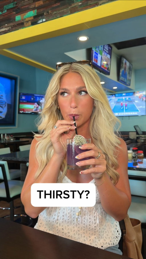 Me 🤝 new drinks at @mellowmushroom 

Must be 21+. Drink responsibly. 🫶 #mellowmushroompartner #ad
