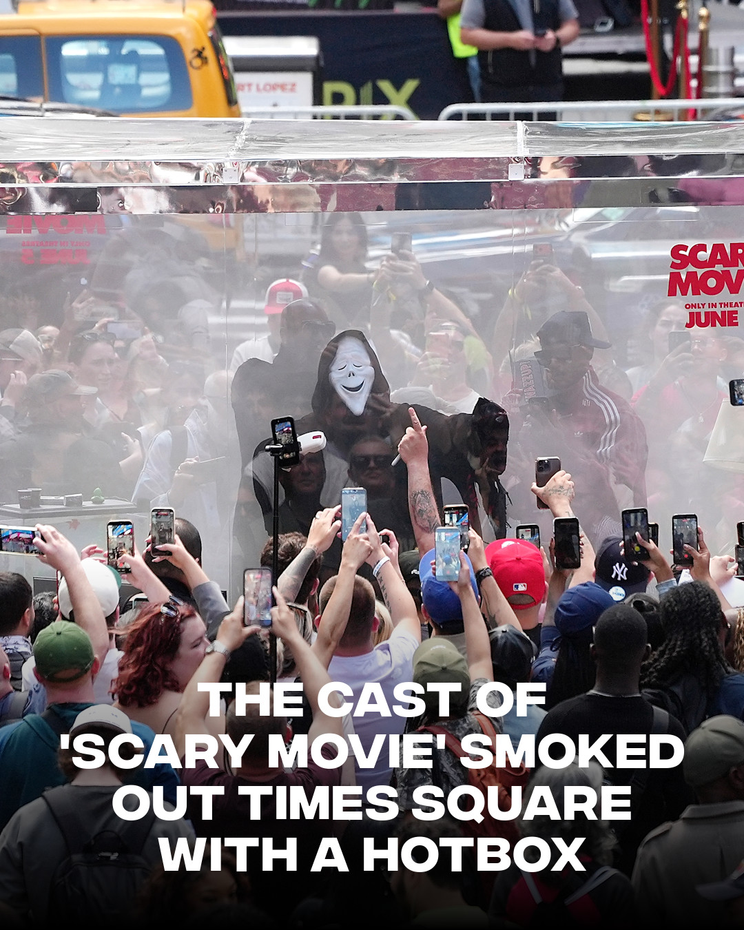 Wazzzzzup! 📞
ㅤ
The marketing for ‘Scary Movie’ has been a 10/10 so far, and this time the cast brought a hotbox to the middle of Times Square.
ㅤ
(🎥: @scarymovie, Getty)