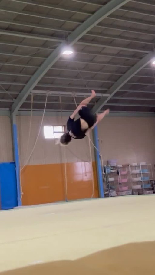 Full in to 3c combo
@inherit_volatricks 
@adrenaline_tricking 
#tricking #トリッキング #sport #スポーツ #fyp