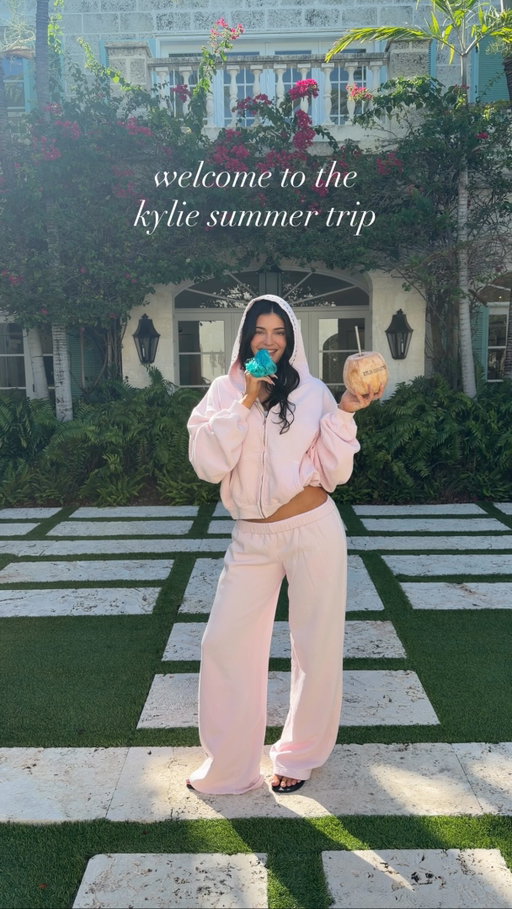 a kylie summer trip 🤍