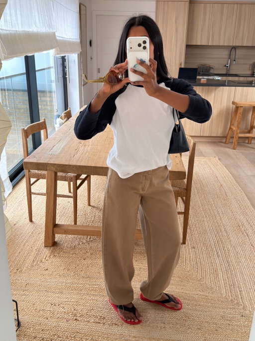 Couldn’t wait - Had the length of those @stillherenewyork Sport Jeans altered and now I’m not taking them off.

I’m a firm believer in tailoring things to fit exactly how I want them to. At 5’1, taking a little off the length made all the difference. Same shape, just better. Thanks for the quick turn around Diana! @scobies_valetservice 

Will update on the stretch….
