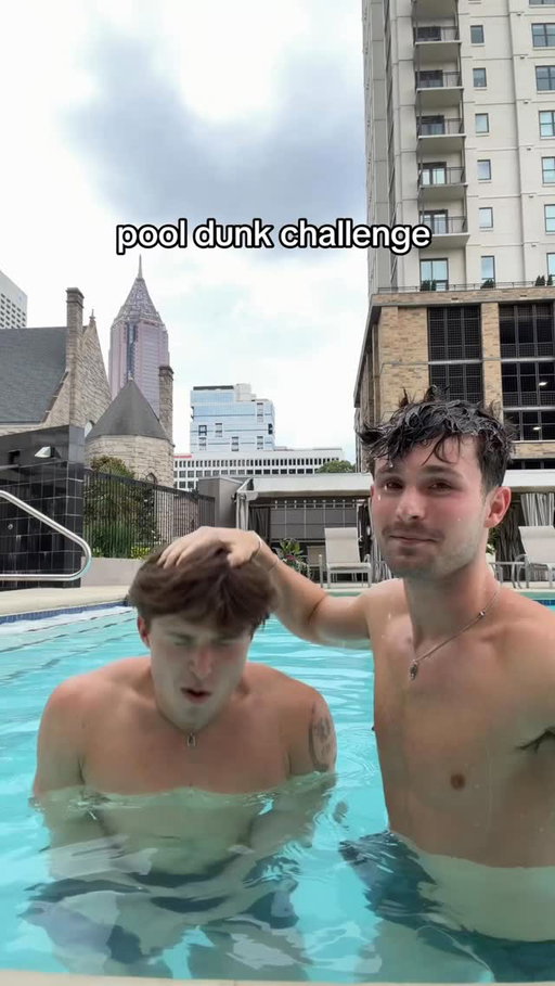 Who do y’all think won? 🤭
#mlm #boyfriends #pooldunk #challenge #couplecomedy