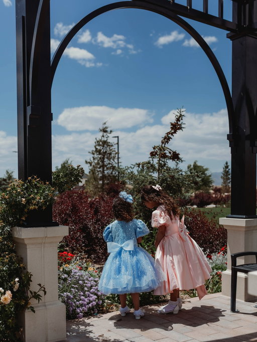Side by side, twirling through childhood together... thank you @klfflgid_official for these beautiful dresses. Make sure to check them out friends, they have such a beautiful variety!
.
.
.
.
.
.
#littleones #cutesisters #childhood #childhood_memories