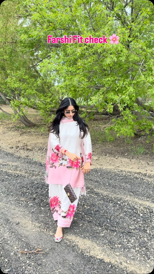 Beautiful Harp in our Trending Printed outfit 🫶🏻🫶🏻

Slaying 🌹

Visit our website to place order www.7inayatcreations.com

#punjabifashion #viralreels #punjabisuit