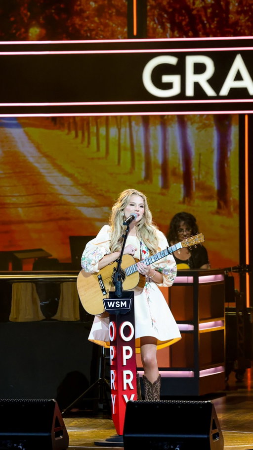 You’re right where you’re meant to be, @hannahharper! Congratulations on your Opry debut ❤️