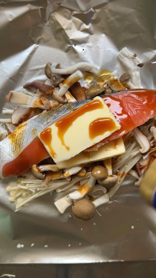 Foil yaki salmon: a family favourite that’s always on rotation. 
Page 99 of Umai, and on the site now!