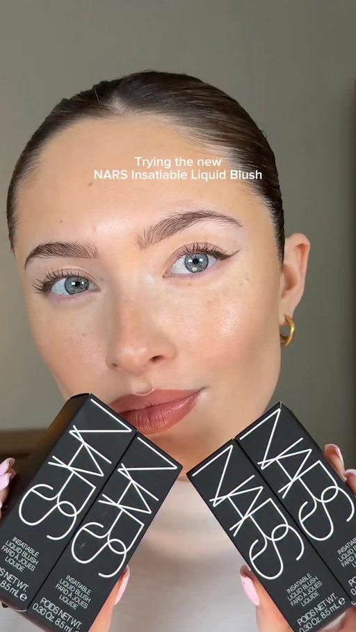 AD. Trying the new @narsissist Insatiable Liquid Blush 🌸🎀

#grwm #nars #blush