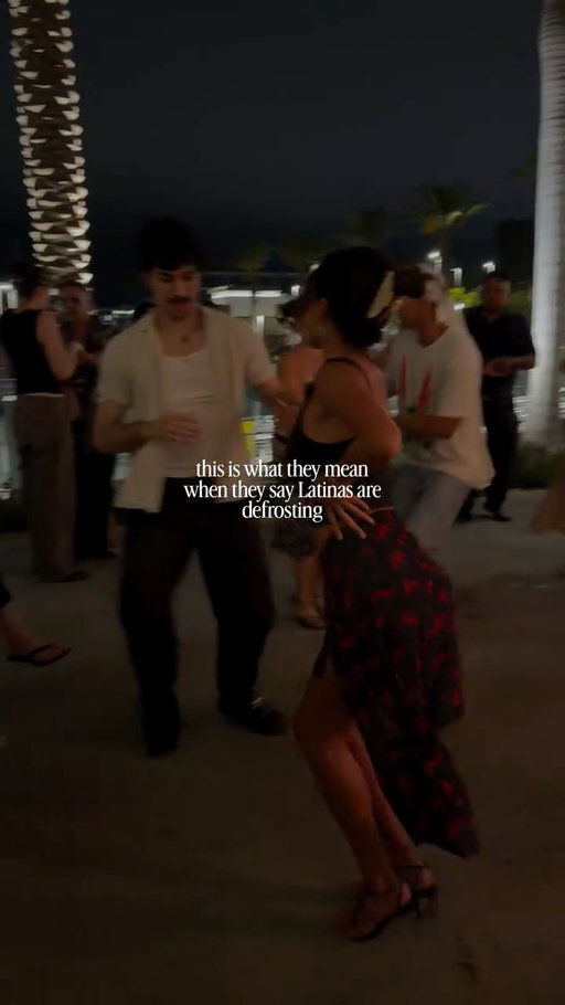 summer is our szn 💃🏽 let’s go!! 

salsa dancing in LA. moms who dance. summer outside.