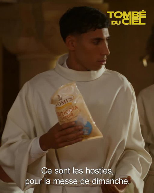 LE LYCÉE CATHOLIQUE avec mon père dans l’armoire !! 
LE 12 AOÛT AU CINÉMA !! ❤️
On se voit dans tout les cinémas de FRANCE pour les AVANT PREMIÈRES ? 

#TombeDuCiel
#Le12Aout