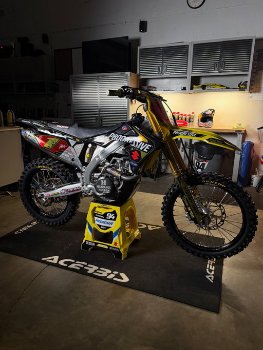 I’m debating whether I should ride some time soon 🤔

Moto perhaps 🤷🏼‍♂️