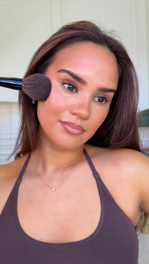 Drugstore summer blush + bronzer combo 

Versed cream blush in canyon
Loreal Lumi Bronzer Stick
Physican’s Formula Bronze Booster Blush 

Drugstore makeup, affordable makeup, sun-kissed makeup, blush combo, cream blush, new drugstore makeup, 
#drugstoremakeup #affordablemakeup #creamblush #sunkissedglow #sunkissedmakeup
