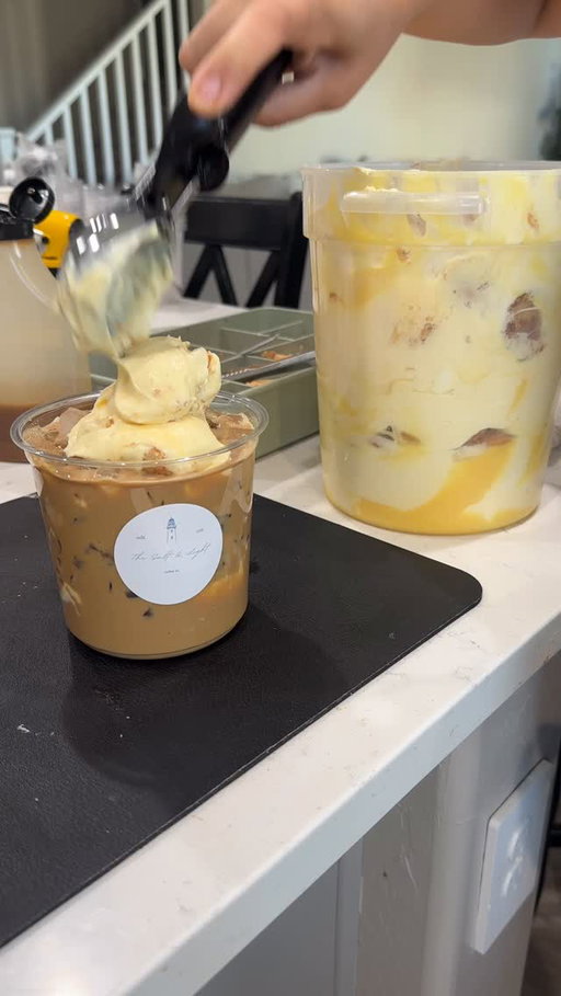 Opening shift at @thesaltandlightcoffee with new Summer menu 🥹 if you stopped by thank you for letting me be your barista ♥️♥️♥️ #azcoffee #smallbusiness #homecafe #homebasedcoffee