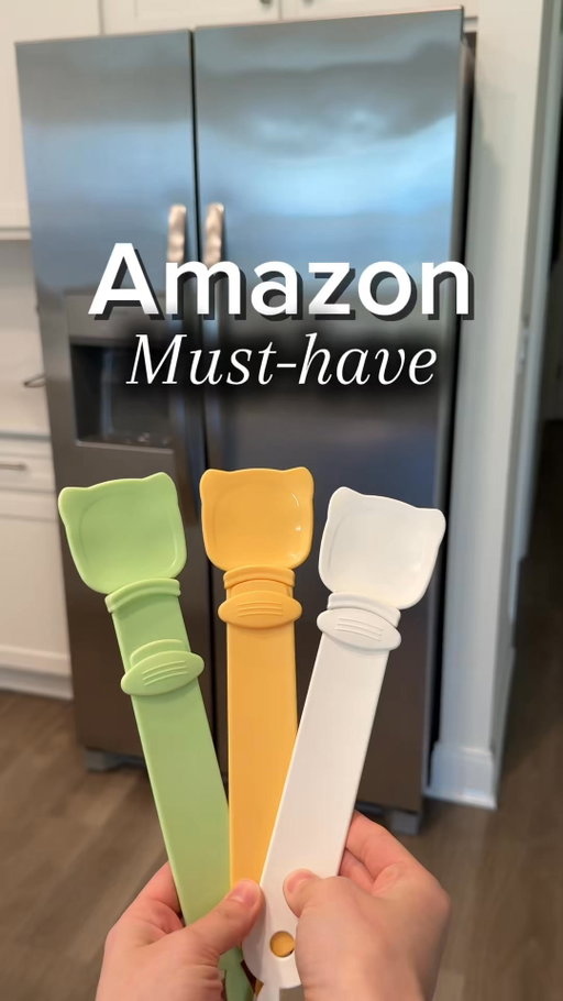 This cat treat dispenser is a must-have! #amazon #amazonfinds