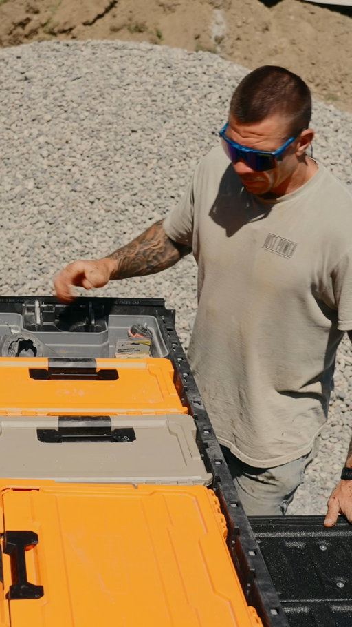 Business on top, also business down below.

Double your truck’s utility with tools safely stowed in the drawers and heavy materials on the 2,000-lb payload top deck of the Drawer System for full-size trucks.

#DECKEDUSA #GetDECKED #GetAfterIt