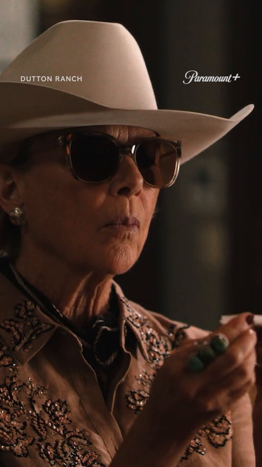 Jetzt schon eine der ikonischsten Szenen aus dieser Serie.

"Dutton Ranch" gibt's auf Paramount+

#DuttonRanch #AnnetteBening #NatalieAlynLinn #ParamountPlusDE #ParamountPlus