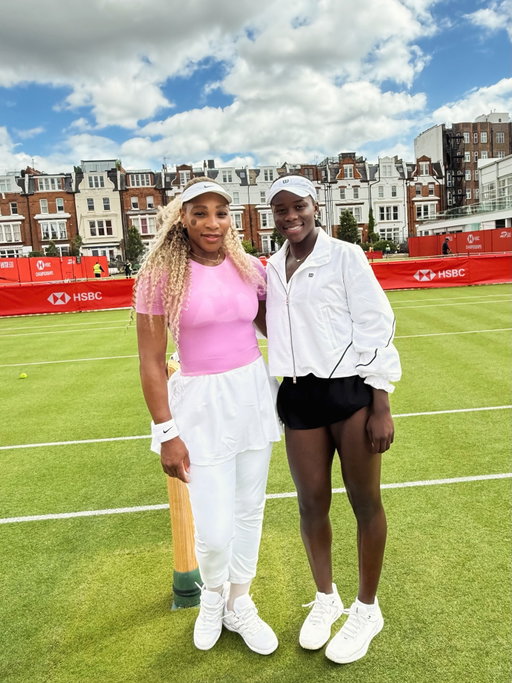 The Queen is back. 👑

An honor to share the court with one of the greatest athletes of all time this week. Even more excited to play doubles together! Tennis is pretty special🩷🐐