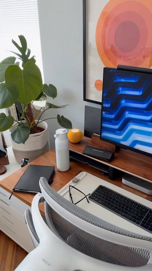 This is your sign to upgrade your desk setup 👀

Clean, minimal, and built for deep focus days.

If you’re into desk setups, productivity spaces, or WFH aesthetics, you’ll probably like what I post here.

👉 Follow for more setup ideas and upgrades

#desksetup #homeoffice #wfhsetup #productivity #gamingsetup