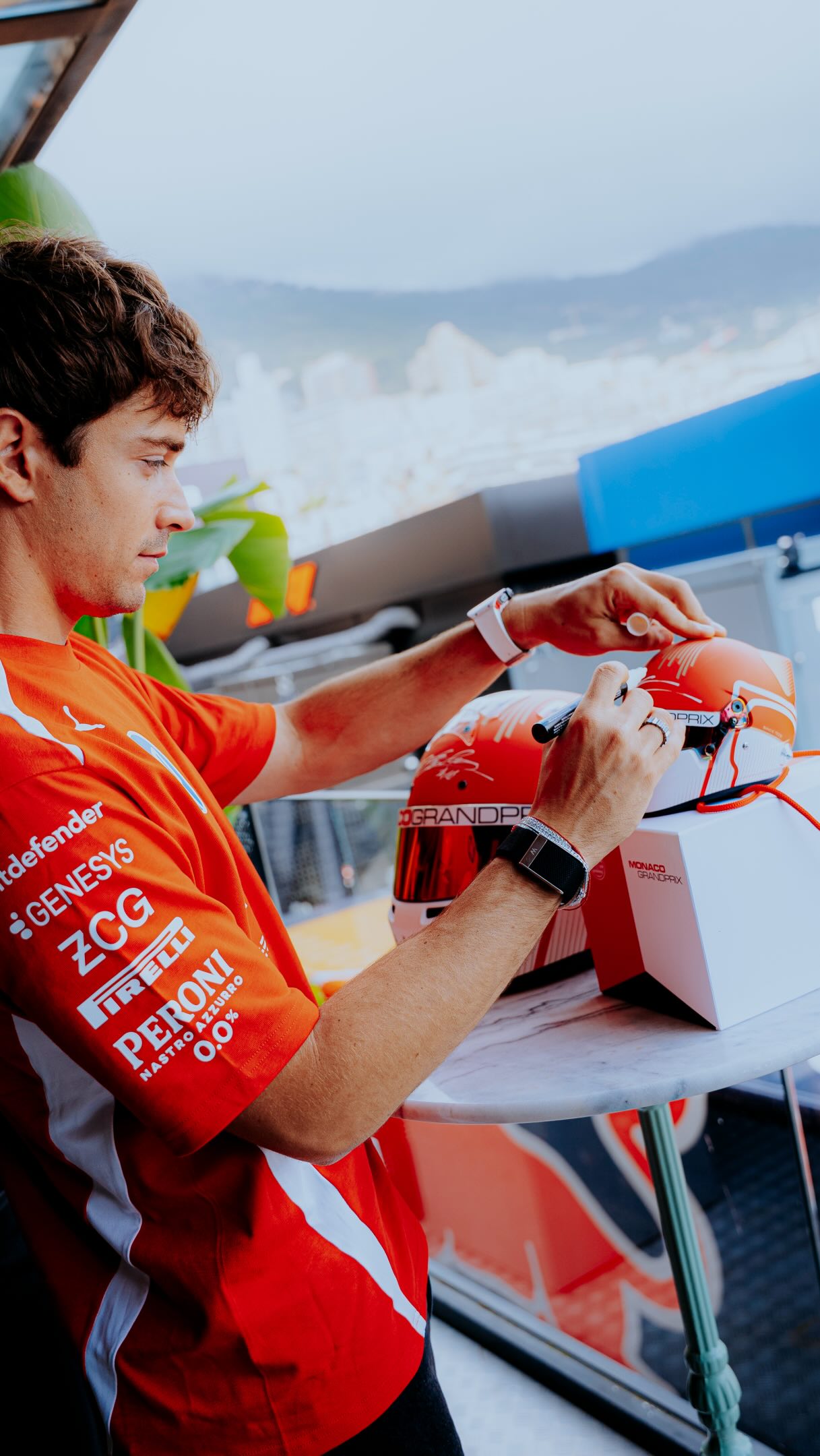 What if you won the official Monaco Grand Prix helmet signed by Charles Leclerc?😎
Try your luck:
1. Tag a friend in the comments
2. Follow @automobileclubmonaco 
The winner will be drawn on Sunday after the race. Good luck 🍀

—

Et si gagniez le casque officiel Monaco Grand Prix dédicacé par Charles Leclerc ?😎 
Pour cela: 
1. Identifiez un ami en commentaire
2. Suivez le compte @automobileclubmonaco 
Tirage au sort dimanche après le Grand Prix. Bonne chance 🍀

#MonacoGP #F1 #MonacoCircuit